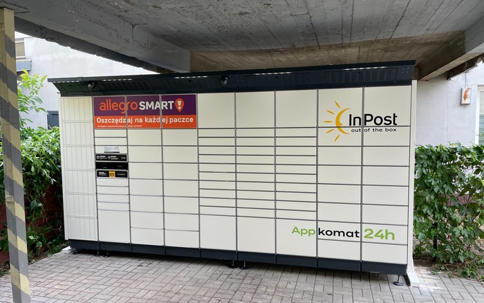 Paczkomat LUB22BAPP Przy wejściu na strzelnicę