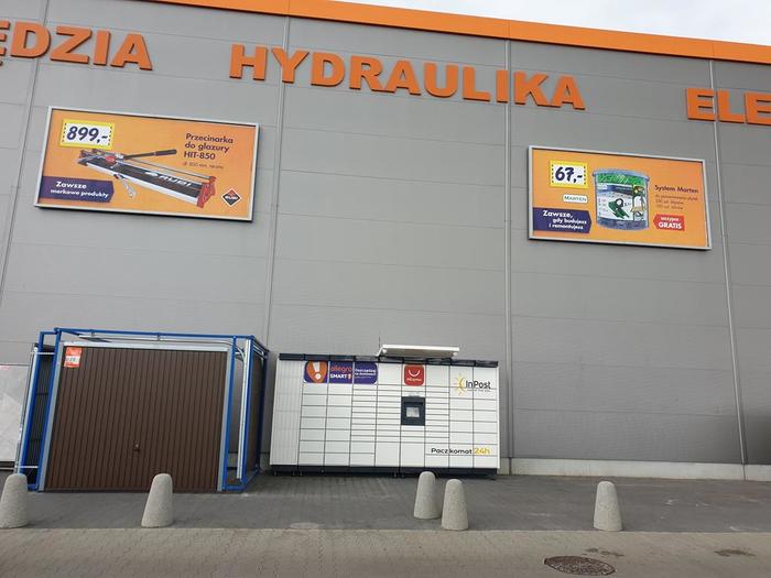 Paczkomat LUB37M Przy sklepie Bricoman