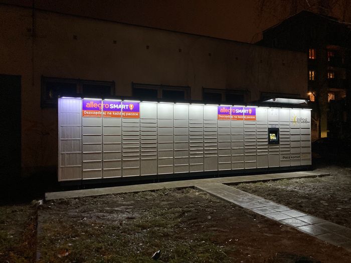 Paczkomat LUB58M Przy budynku LPEC