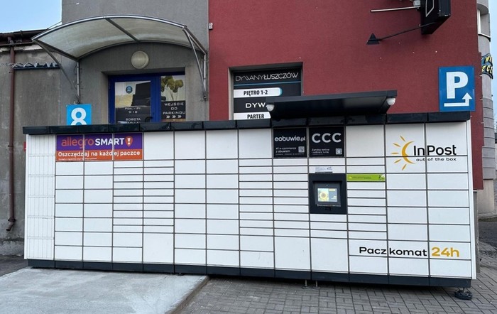 Paczkomat LUB84M Przy sklepie "Dywany Łuszczów'