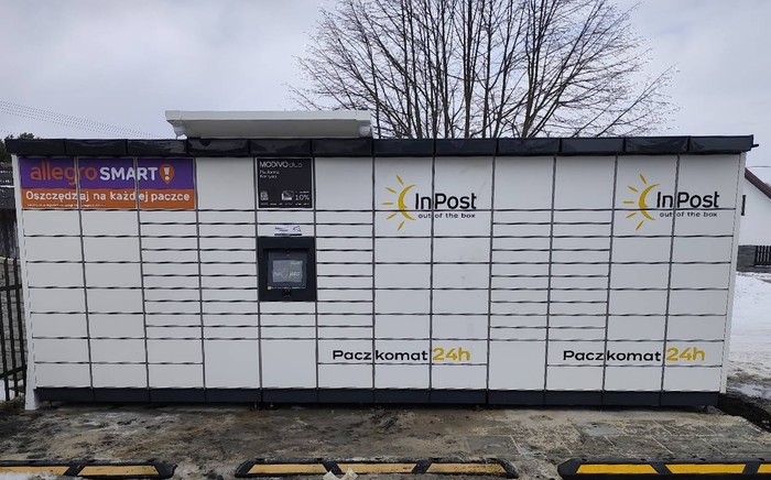 Paczkomat LUCZ01M Przy sklepie spożywczym