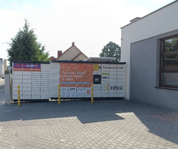 Paczkomat LUK02M Przy sklepie zoologicznym Tukan