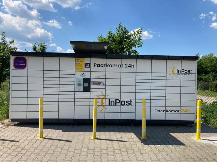 Paczkomat LUK03N Na terenie bezdotykowej myjni