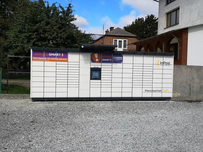 Paczkomat LUR05M Parking przy sklepie