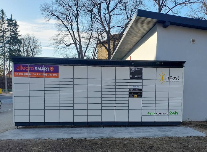 Paczkomat LZD02BAPP Przy sklepie Żabka