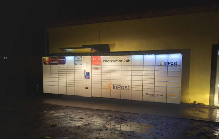 Paczkomat MAE01A Przy sklepie spożywczym