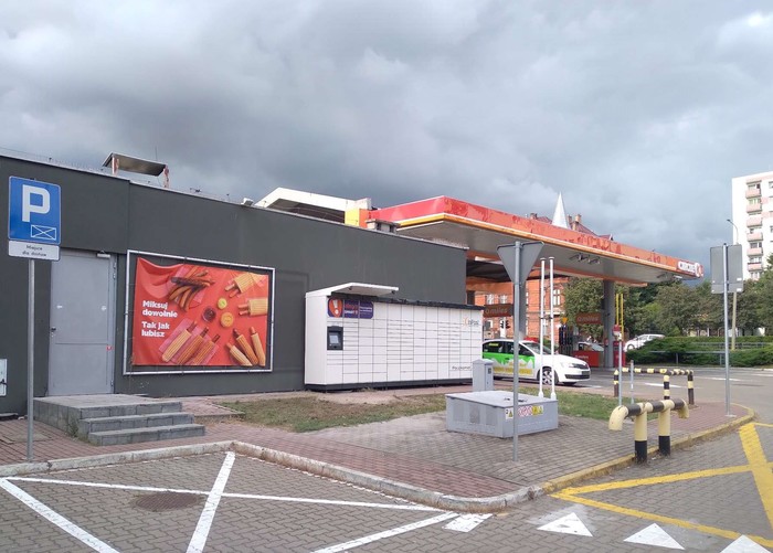 Поштомат MAL09M stacja paliw Circle K