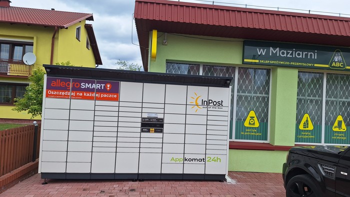 Parcel Locker MAZA01BAPP Przy sklepie