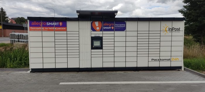 Paczkomat MCN01M przy Lewiatania