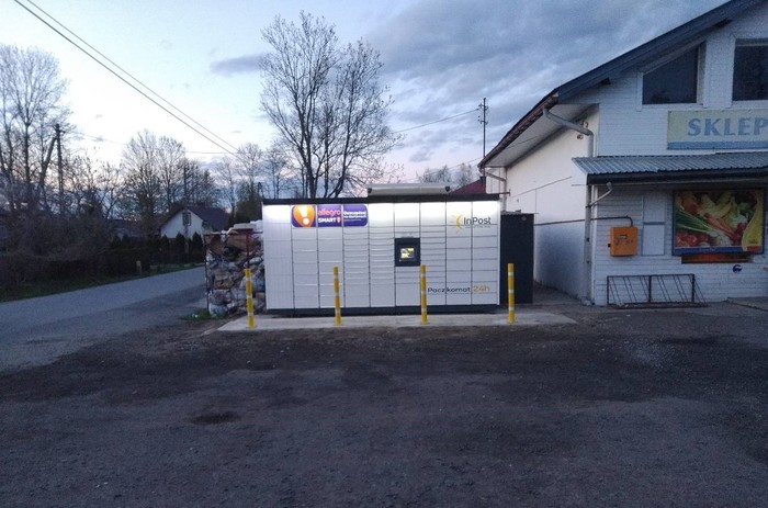 Paczkomat MDE01M Przy sklepie Hitpol