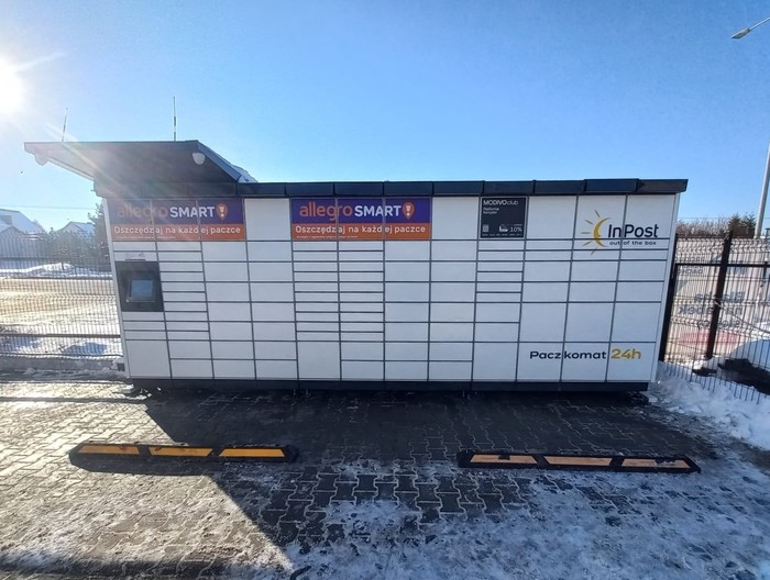Paczkomat MET01M Na placu WAT