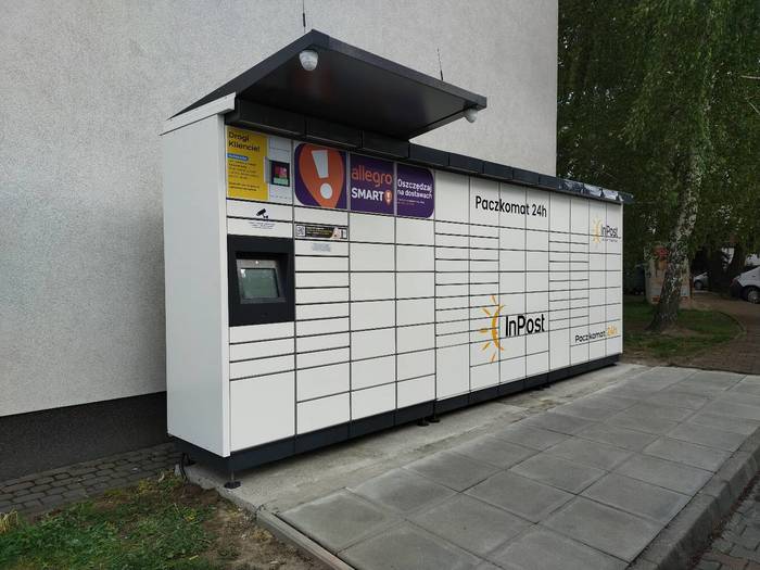 Paczkomat MIE02M Przy biurze podróży