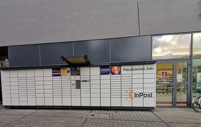 Paczkomat MIE02N Przy Galerii Aura