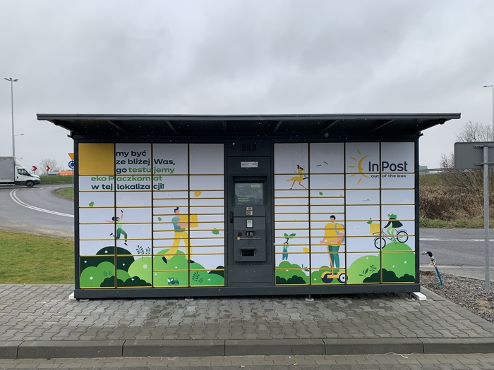 Parcel Locker MIE03G Stacja top Gaz przy wyjeździe