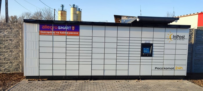 Paczkomat MIE11M Myjnia Lavado Kwiatkowskiego 5A, koło serwisu Auto Macher