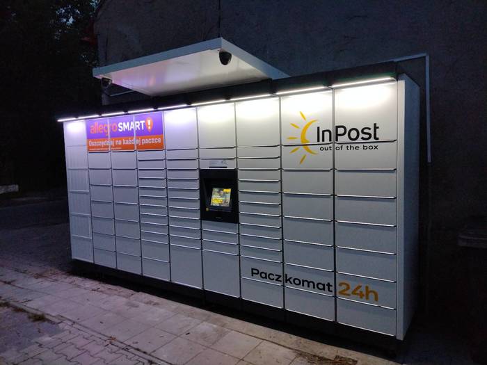 Paczkomat MII01M Przy sklepie Mini Maks