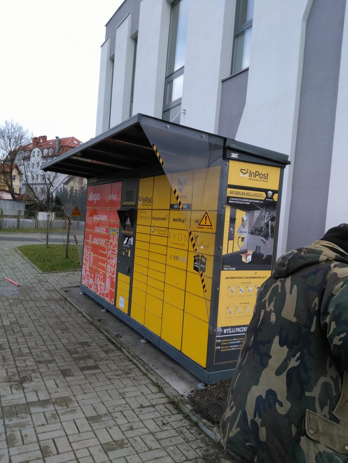 Paczkomat MIZ308 Przy parkingu przychodni lekarskiej