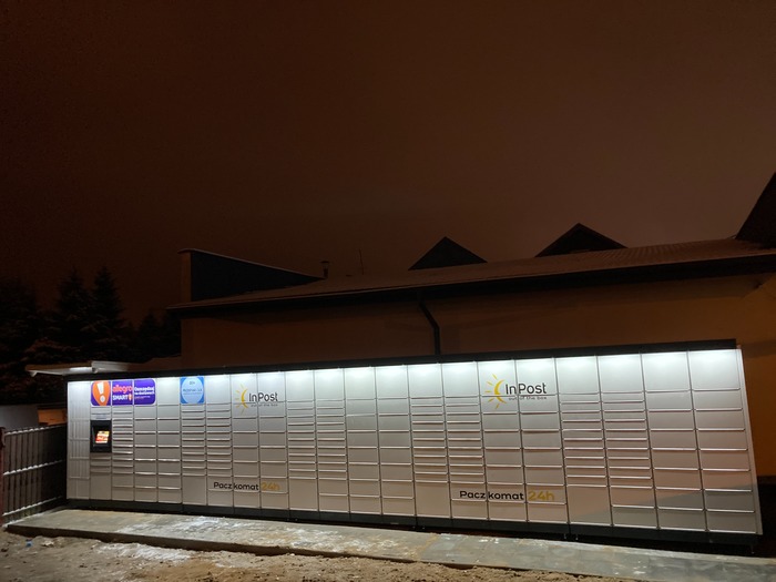Paczkomat MJO01M Przy przystanku BUS Partyzancka