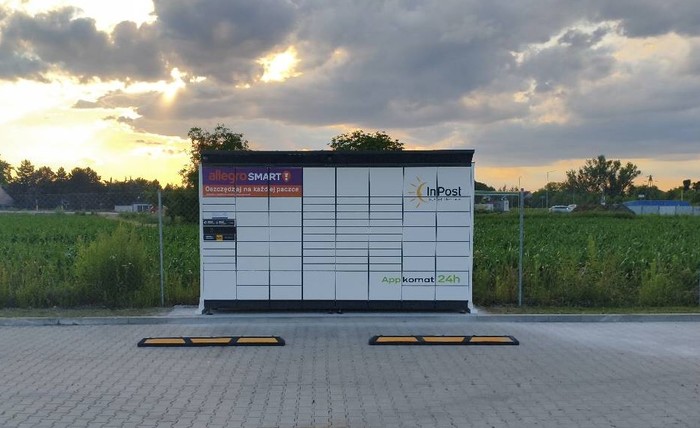Parcel Locker MKD02BAPP Za szlabanem przy płocie