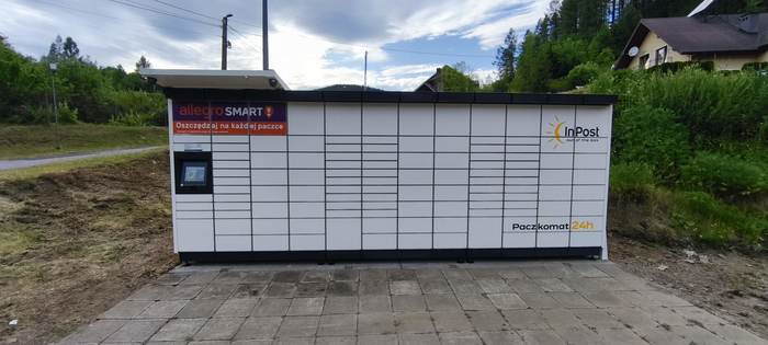 Paczkomat MLIQ01M Budynek Stowarzyszenia Dla Milika