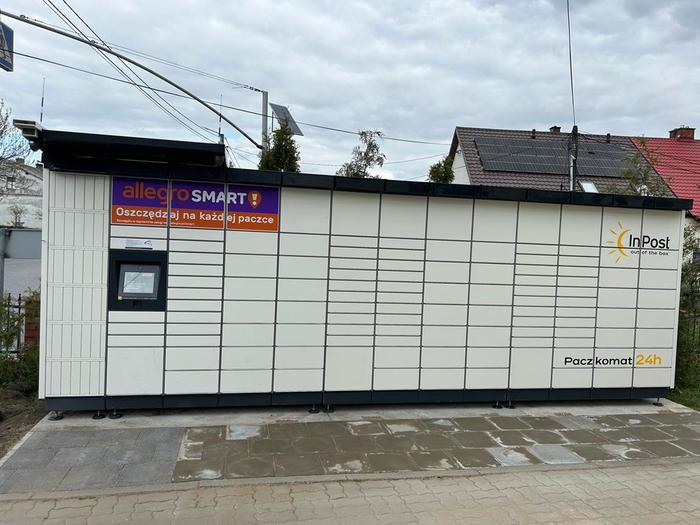 Paczkomat MLP01M Przy sklepie spożywczym