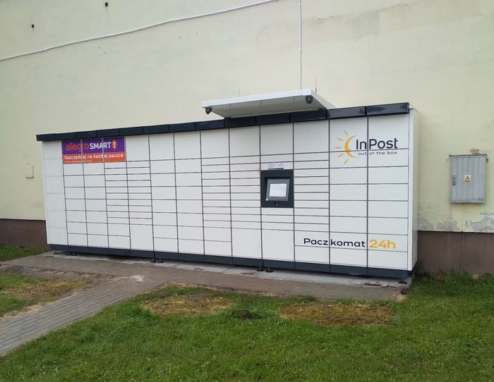 Paczkomat MLT01M przy sklepie Lewiatan