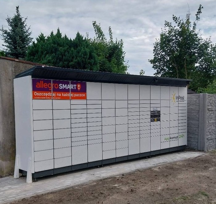 Paczkomat MMC01BAPP od Placu Tysiąclecia