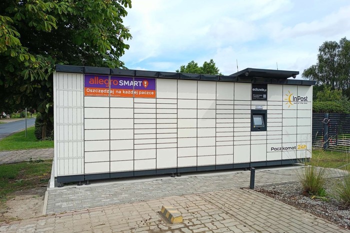 Paczkomat MNE01M Przy sklepie