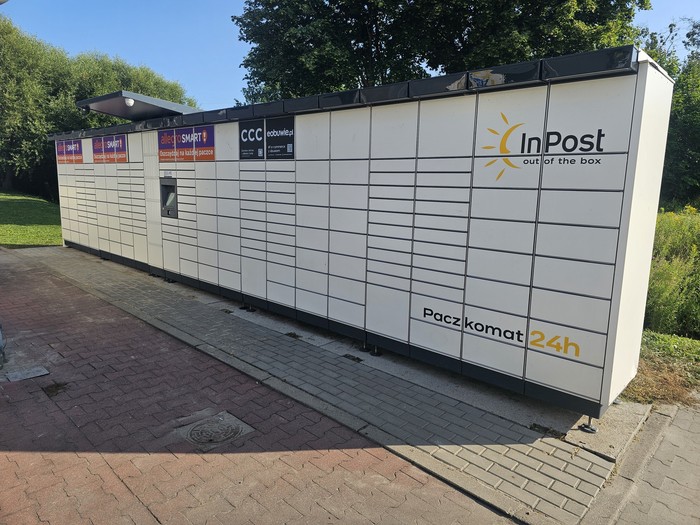 Paczkomat MOR07M przy POLOmarkecie