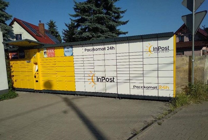 Paczkomat MOS01A Przy sklepie Żabka