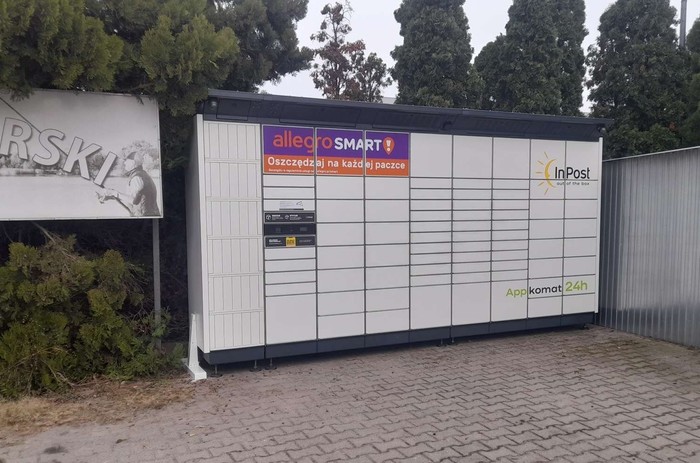 Paczkomat MOS01BAPP parking przy POLO