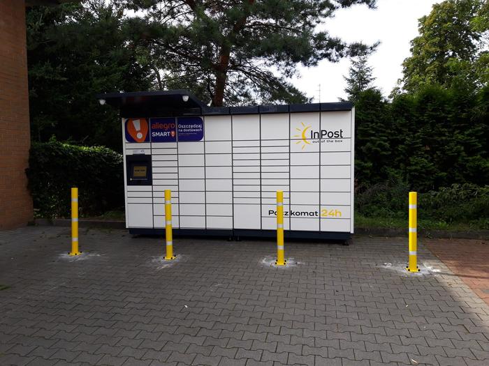 Paczkomat MOS05M Parking przy Netto