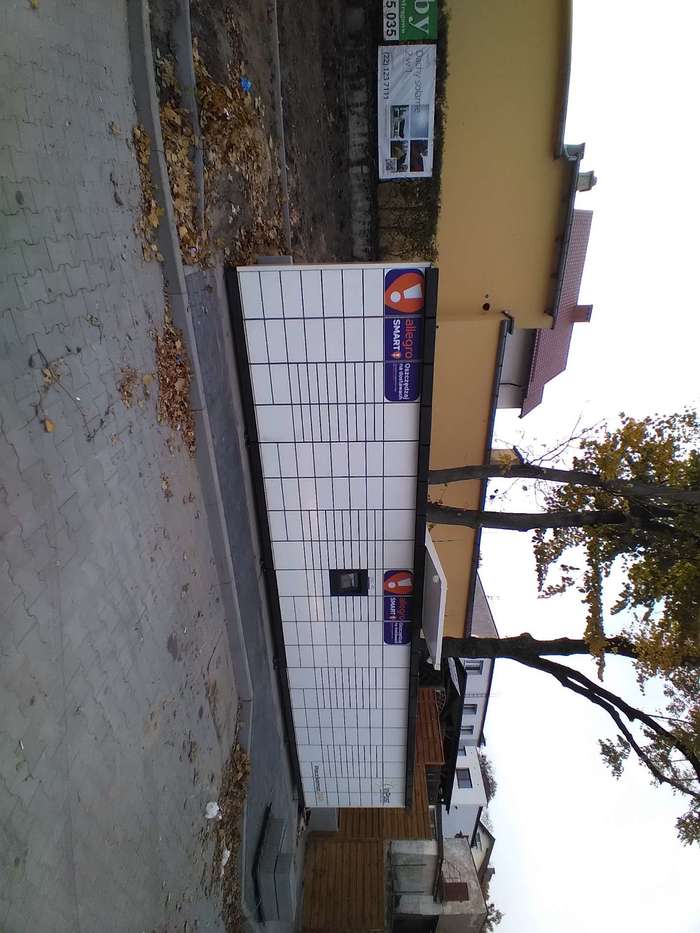 Paczkomat MRG03M przy sklepie Lidl