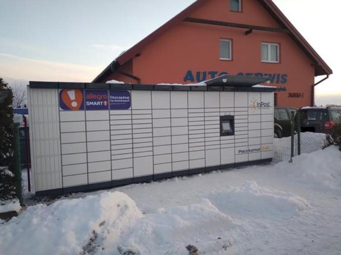 Paczkomat MRG05M przy Serwisie opon
