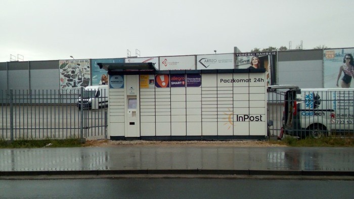 Paczkomat MRO01A Przy Centrum Handlowym European