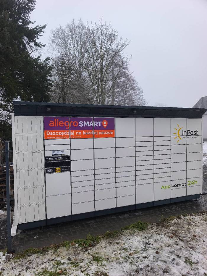 Parcel Locker MRQV01BAPP przy prywatnej posesji