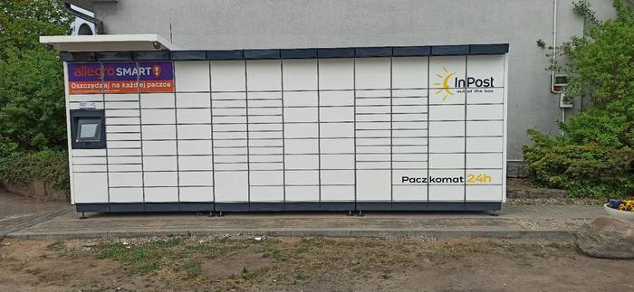 Paczkomat MRV01M Przy sklepie spożywczym