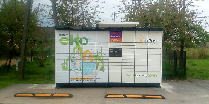 Paczkomat MSE01APP parking obok OSP