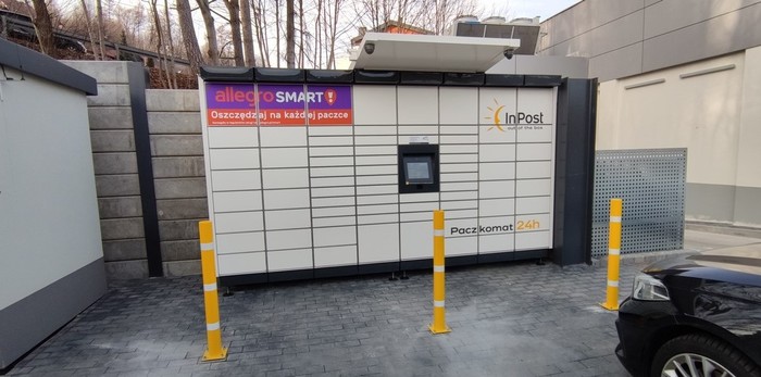 Paczkomat MSL11M Na końcu parkingu LIDL
