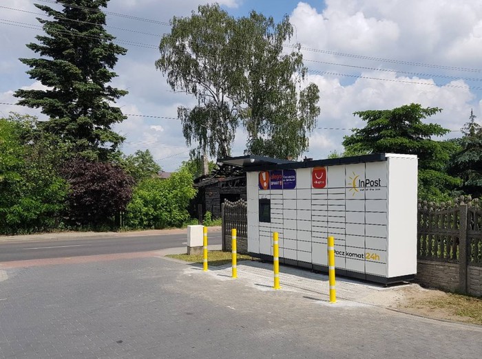 Paczkomat MSY03M Przy wejściu do sklepu ABC Jedwabna