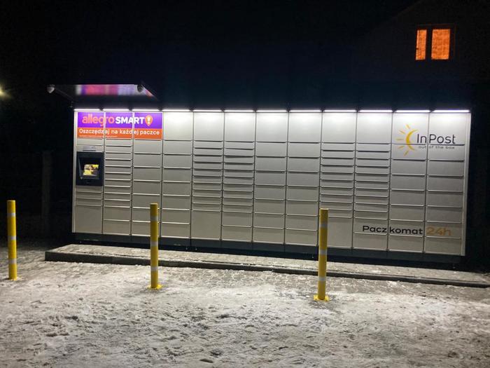 Поштомат MVO01M Na parkingu po lewej stronie