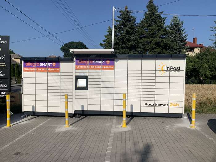 Paczkomat MWA01M Przy sklepie pszczelarskim