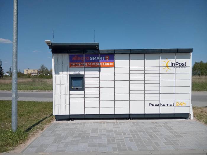 Paczkomat MWQ01M Przy Stacji Paliw