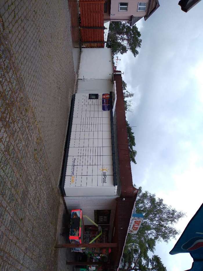 Поштомат MYO01M Na bocznej ścianie sklepu