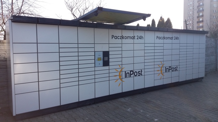 Paczkomat MYS02N Przy pawilonach handlowych