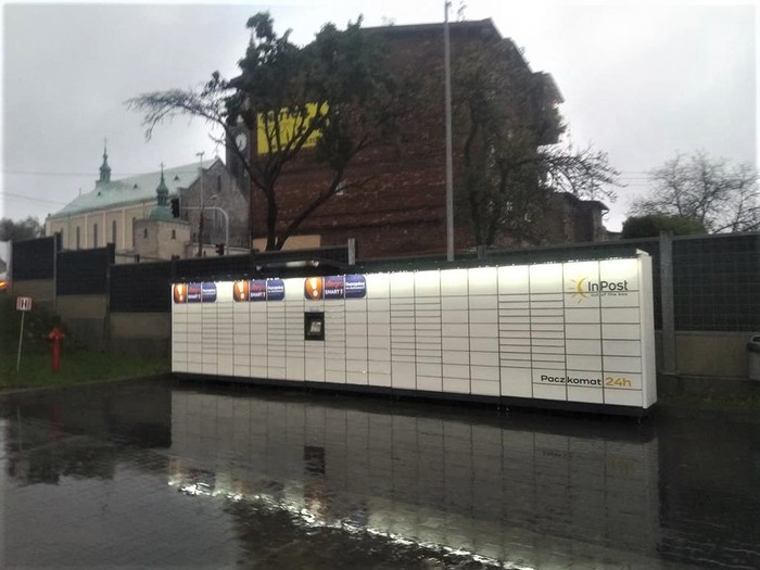 Paczkomat MYS12M Parking Lidl