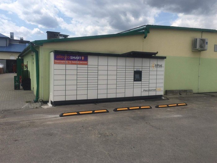 Paczkomat MZE01M Przy Delikatesach Centrum