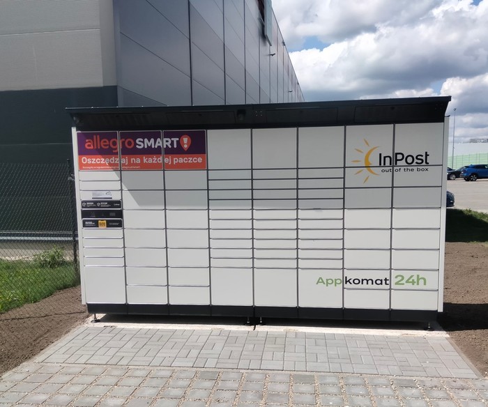 Paczkomat MZS03BAPP Przy oddziale Inpost Mszczonów