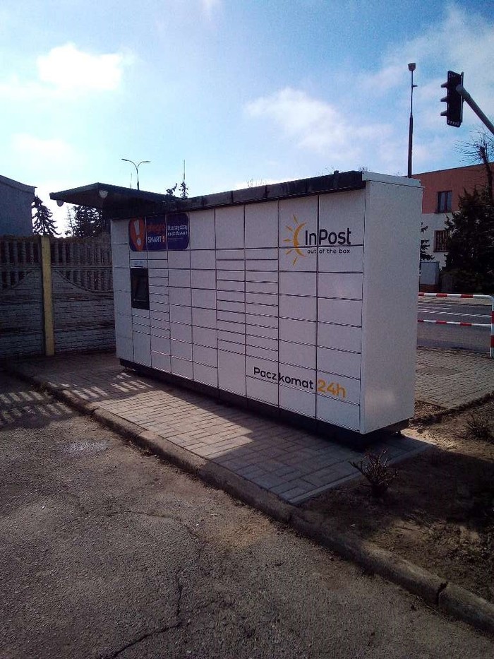 Поштомат NCO01M Przy parkingu na ul. Gnieźnieńskiej