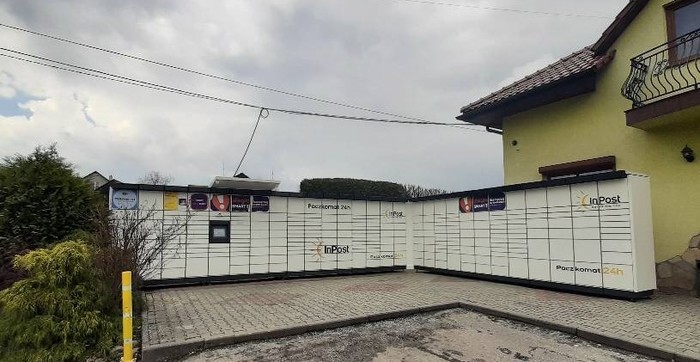 Paczkomat NDO01M Przy wejściu do sklepu Euro